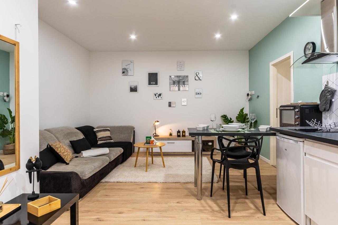 Les Huisselets 4 Apartment Montbeliard Luaran gambar